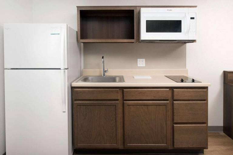 WoodSpring Suites Chicago Tinley Park — photo 5