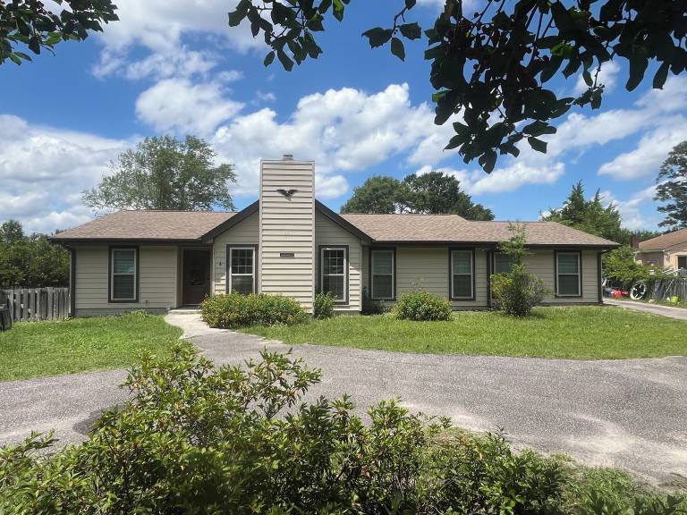 House  Boiling Spring Lakes