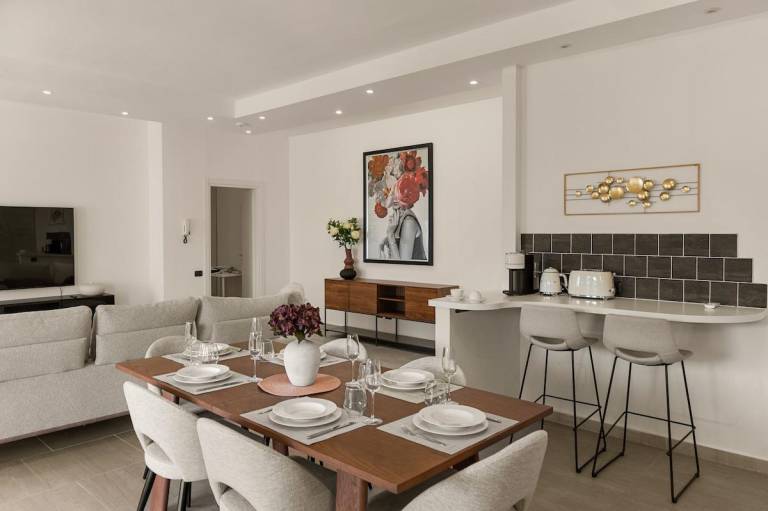 Beautiful vacation home with patio | Pets are welcome — photo 3