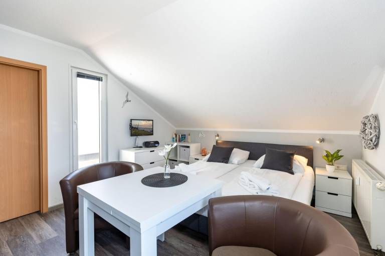 Holiday apartment with 1 room for 2 persons in Kuehlungsborn