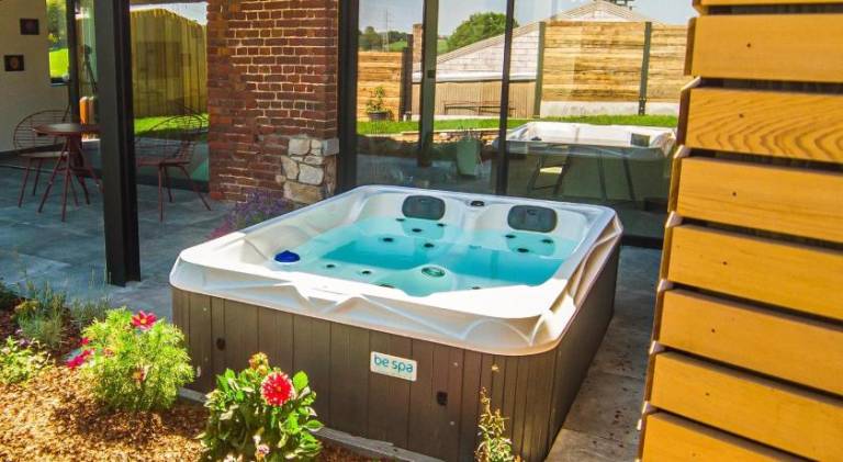 Wonderful house with jacuzzi & pool | Pet-friendly — photo 3