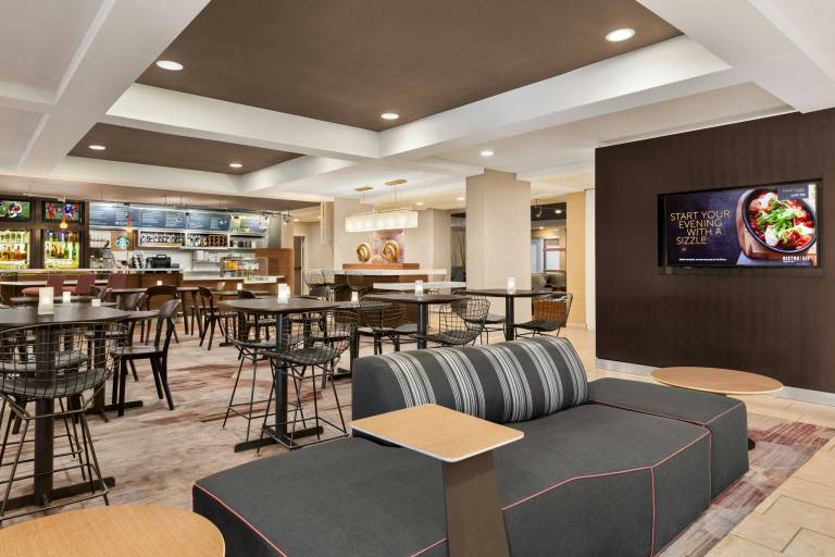 Courtyard by Marriott Palmdale — photo 2