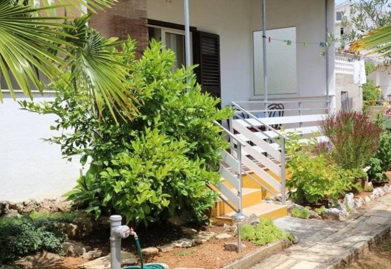 Wonderful rental apartment with garden, grill & patio | Close to the beach | Dogs allowed — photo 5