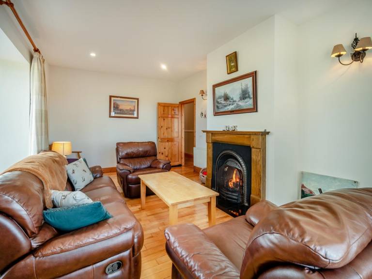 Cottage with 3 rooms for 8 persons — photo 4