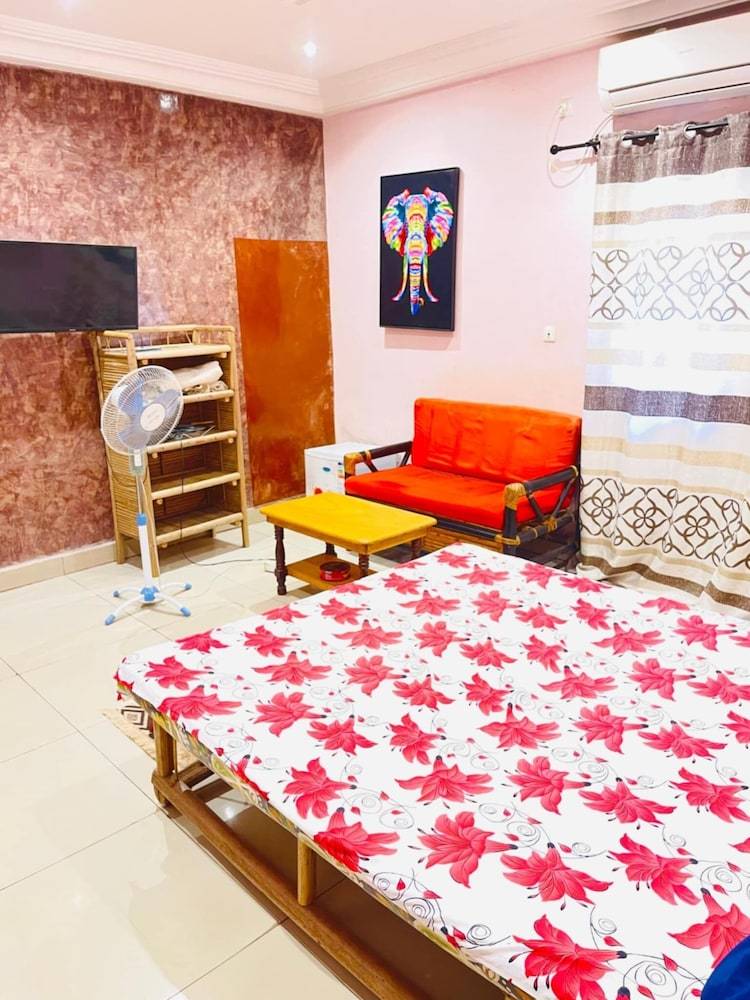 Accommodation ACI 2000