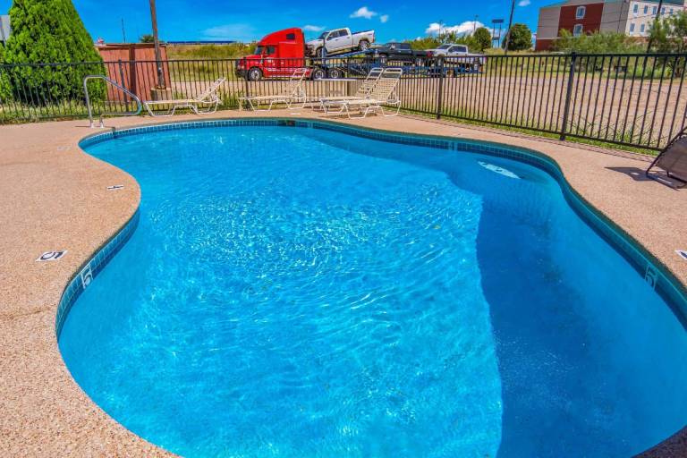 Econo Lodge Inn & Suites Sweetwater I-20 — photo 2