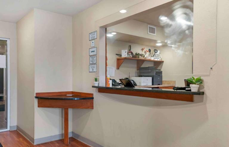 Extended Stay America Select Suites - Grand Rapids - Wyoming — photo 4