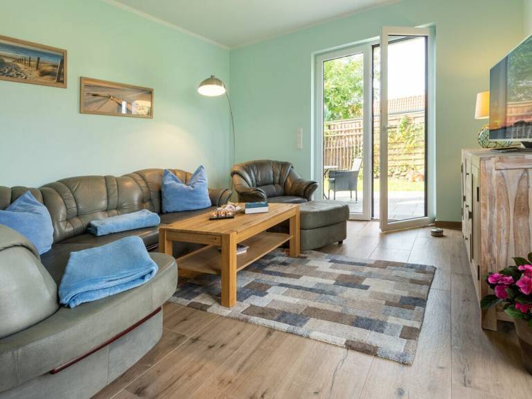 Holiday apartment with 2 rooms for 4 persons — photo 5