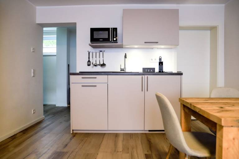 "Experience Comfort and Nature in Our Cozy Smart Resorts Apartment!" — photo 3
