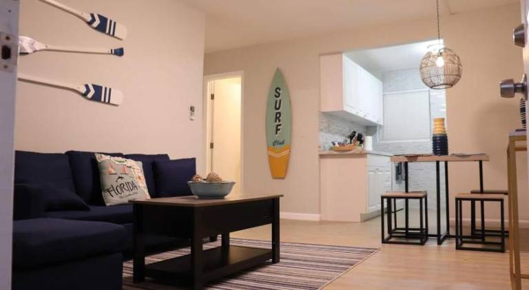 Vacation home with garden — photo 2