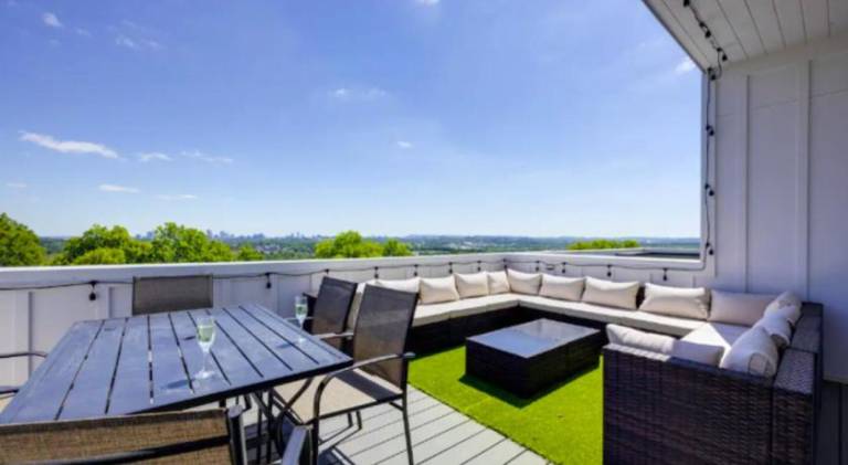 Vacation home with 4 rooms for 12 persons in Nashville, TN