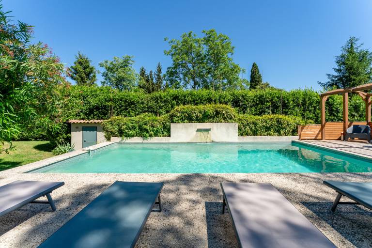 Villa 'Charming with Pool' with Private Pool, Wi-Fi and Air Conditioning in Fontvieille