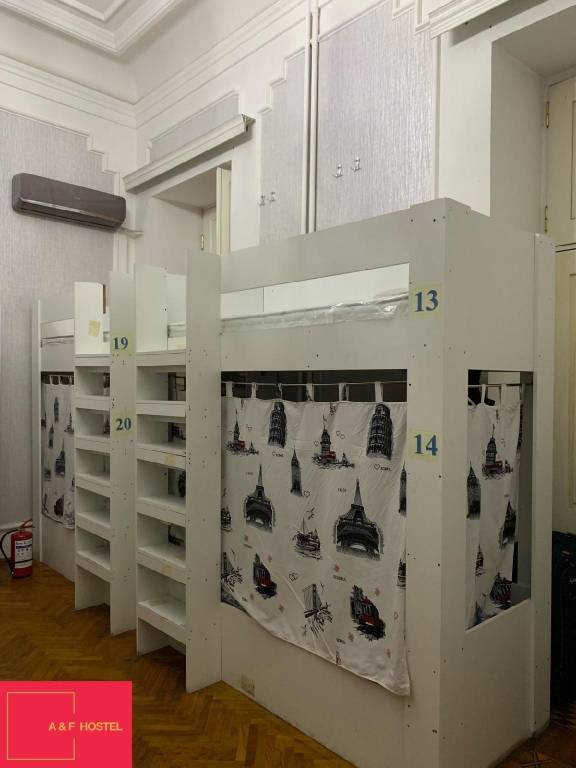 Fully equipped wonderful apartment with garden, pool & hot tub | Close to Baku Boulevard | Water view | Suitable for remote work | Pets are welcome — photo 2