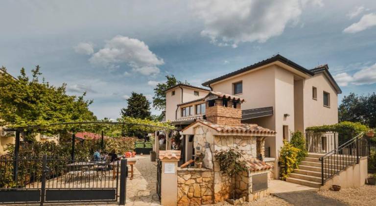 Farm with terrace & garden | Pets are welcome — photo 5