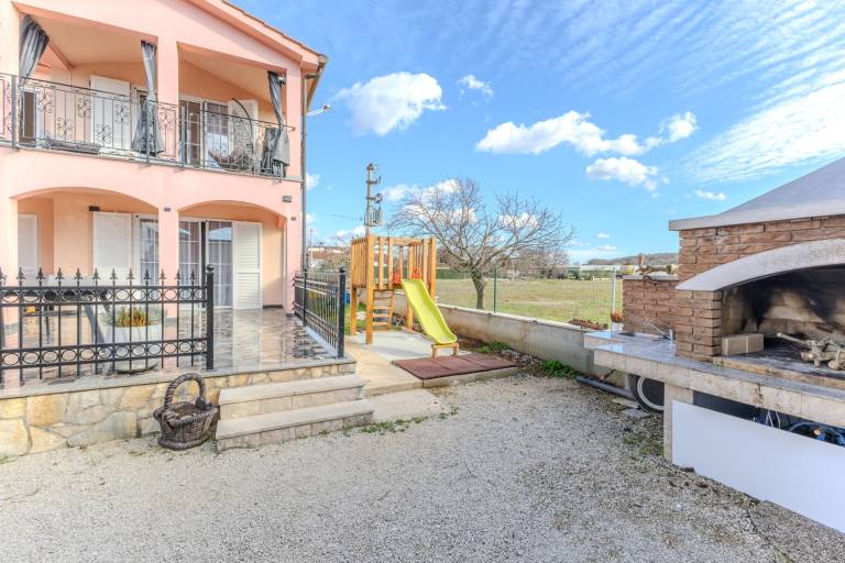 Child-friendly nice holiday apartment with garden & BBQ | Pets are welcome — photo 4