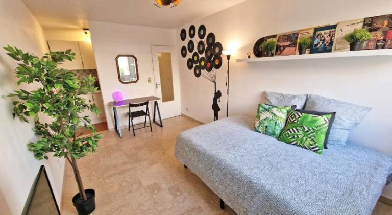 Holiday apartment with 1 room for 3 persons in La Seyne-sur-Mer