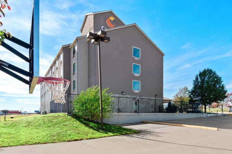 Comfort Inn & Suites Elk City South — photo 5