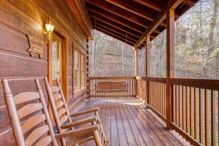 Family-oriented cabin with pool, barbecue & hot tub | Mountain view | Dogs allowed — photo 3