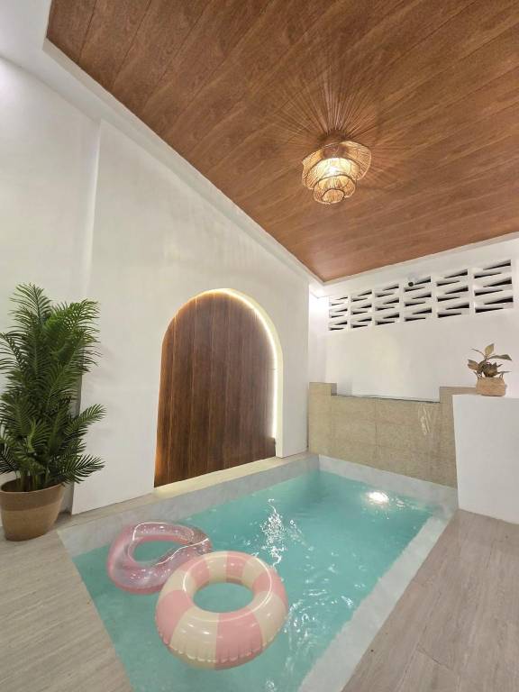 Beautiful vacation home with pool & BBQ | Dogs allowed — photo 4