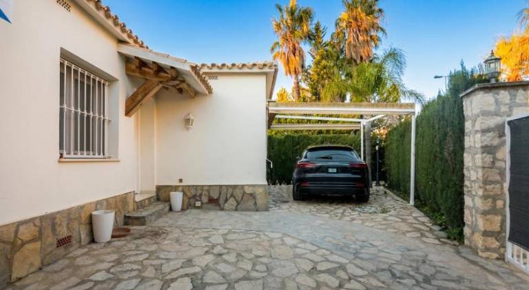 Villa with private pool, BBQ & yard | Suitable for remote work — photo 4