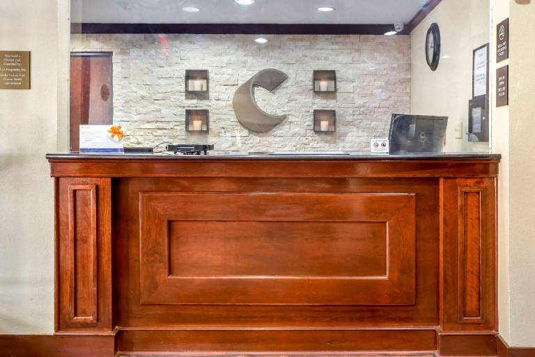 Comfort Inn Hoffman Estates - Schaumburg — photo 5