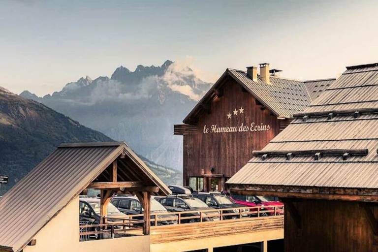 Rental apartment with pool in Briançon
