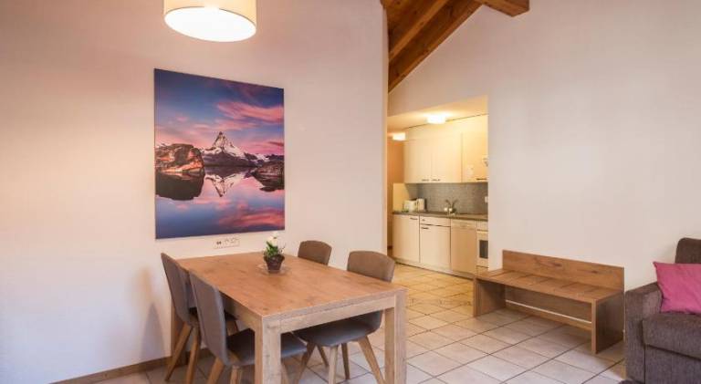 Lovely serviced apartment with sauna, garden & pool | Pet-friendly — photo 3