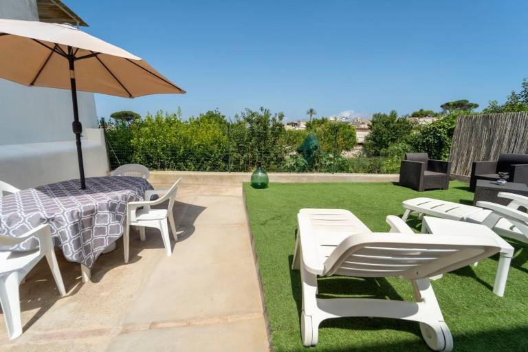A corner of paradise in Anacapri with a private sea-view sun terrace