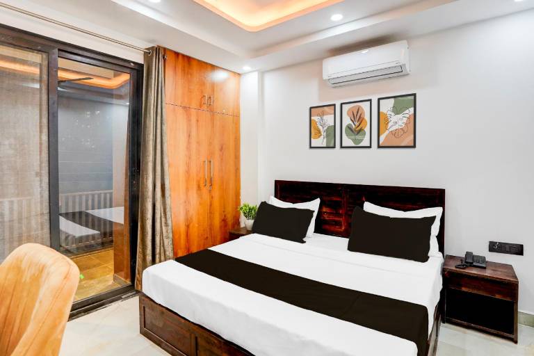 Super Townhouse Sector 143B Noida — photo 2