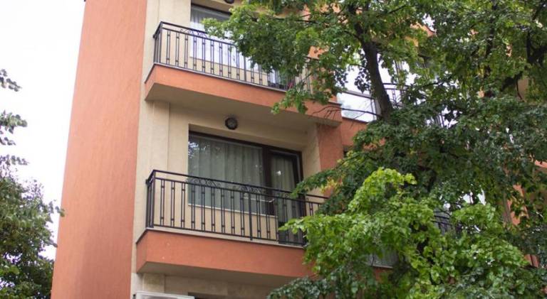 Rental apartment with garden & patio — photo 4