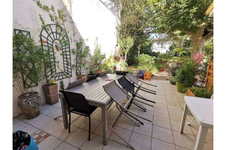House Biarritz