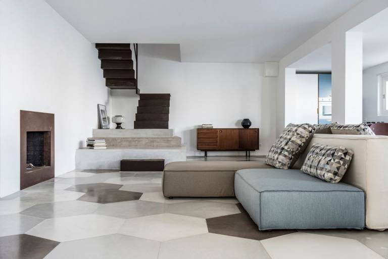 Villa with patio & yard | Sea view — photo 3
