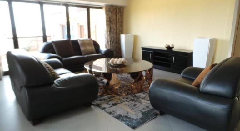 Beautiful house with pool | Pets are welcome in Pretoria