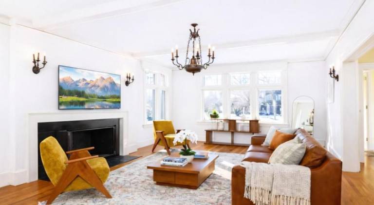 Pleasant vacation home | Dogs allowed in New Haven, CT
