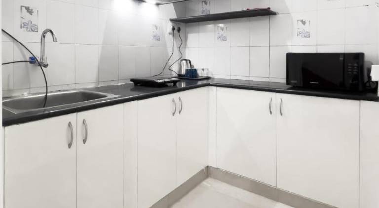 Serviced apartment with terrace — photo 4