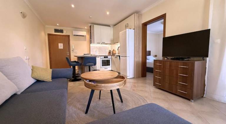 Rental apartment with pool | Next to the beach | Pet-friendly — photo 2
