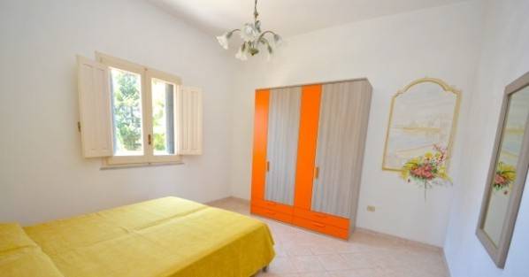 Holiday apartment with garden in Patu