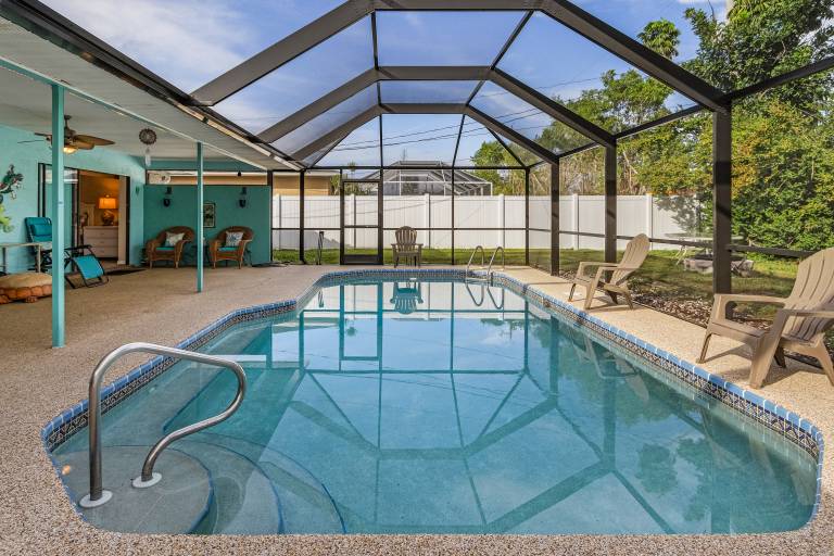 Outdoor Kitchen, Pet-friendly, Pool & Hot tub - Villa Tropical Paradise - Roelens Vacations in Cape Coral, FL