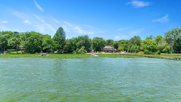 House Cedar Lake