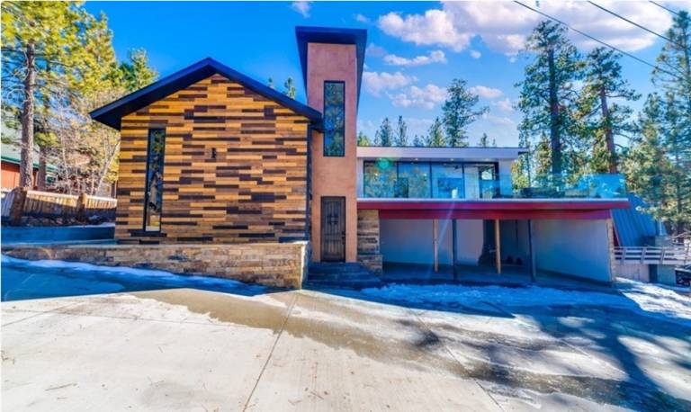 Child-friendly chalet with pool, grill & patio | Mountain view | Pet-friendly in San Bernardino, CA