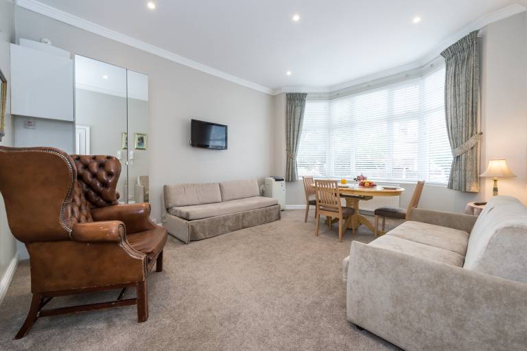 Holiday apartment with 2 rooms for 6 persons — photo 3