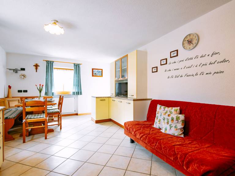 Rental apartment with 2 rooms for 5 persons — photo 3