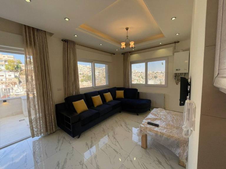 Apartment with yard | Next to Jabal Amman | Pets allowed — photo 3