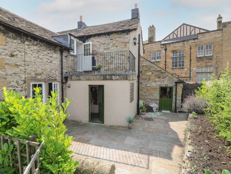 Cottage  Youlgreave