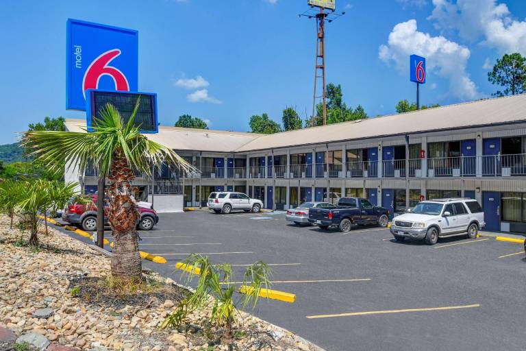 Motel6 Dalton, GA in Dalton, GA