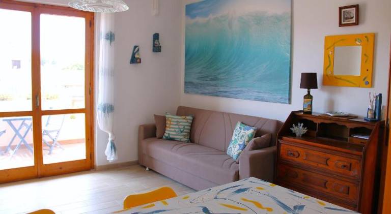 Rental apartment with 2 rooms for 4 persons in Latina