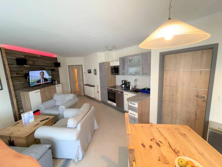 Komfortplus Ferienwohnung mit 1 Schlafzimmer und Balkon im Obergeschoss in Binz