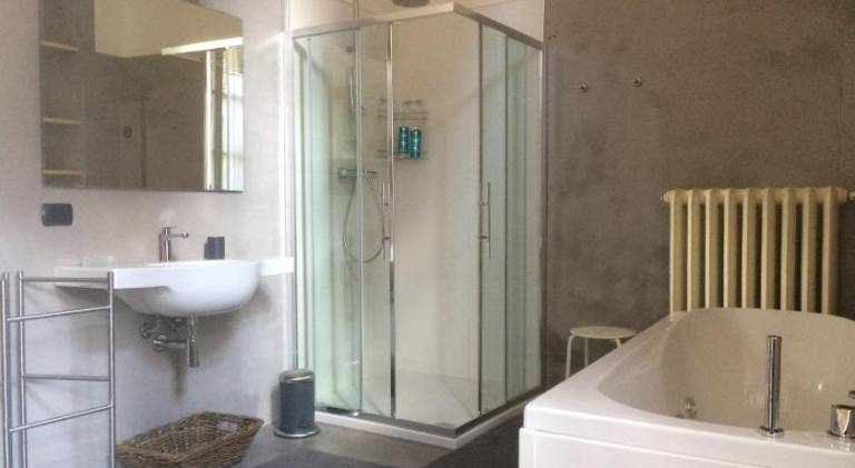 Holiday apartment with jacuzzi — photo 2