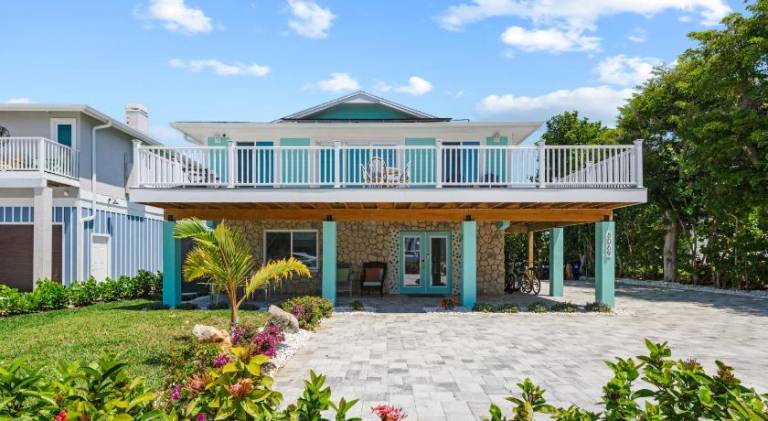 Heated Pool Home steps to the beach in Fort Myers, FL