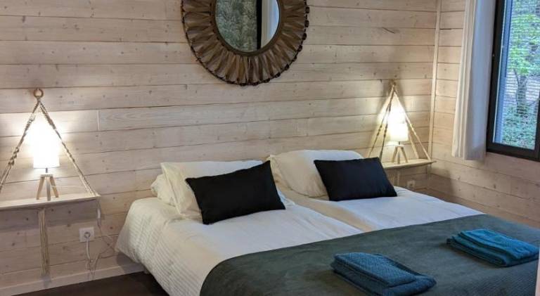 Chalet with pool & jacuzzi — photo 2